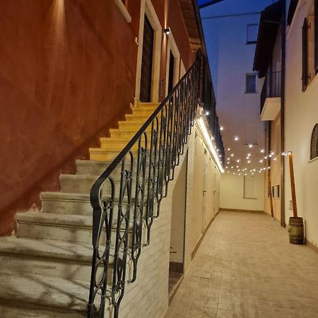 فيلا Vagabondando Travel House LʼAquila المظهر الخارجي الصورة