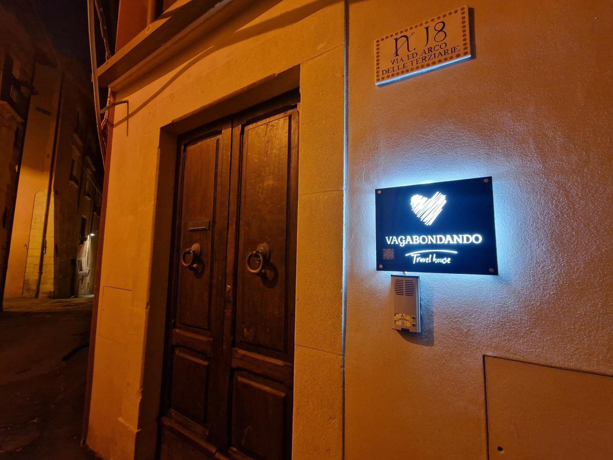 فيلا Vagabondando Travel House LʼAquila المظهر الخارجي الصورة